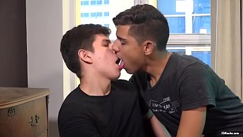 Young Felix and Bautista Fuck Bareback